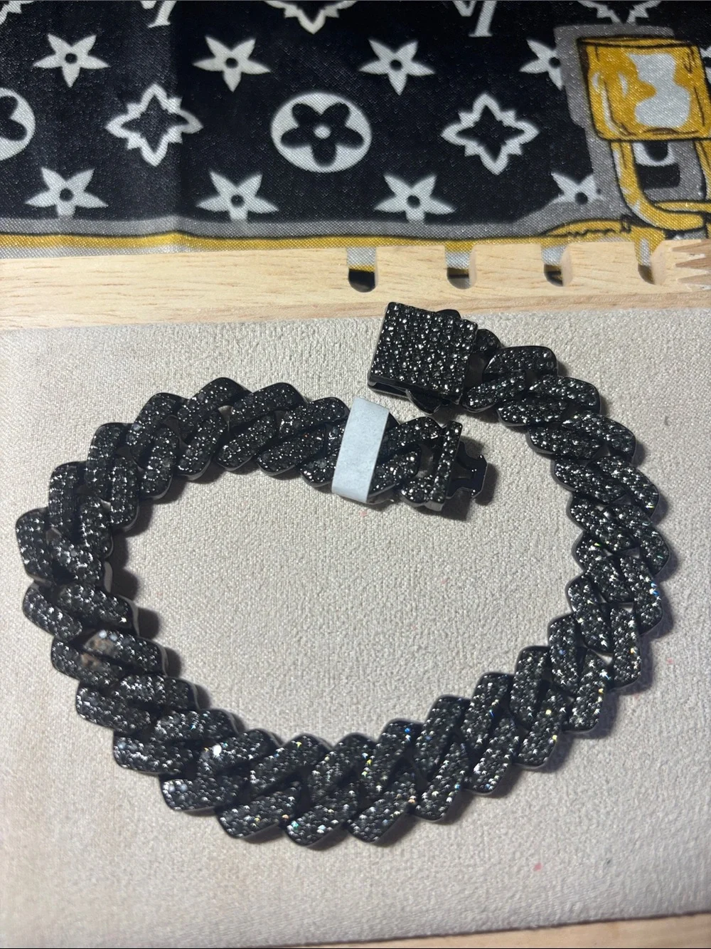 9.5” Men's Black Pavé Cuban Link Bracelet - Unknown Brand